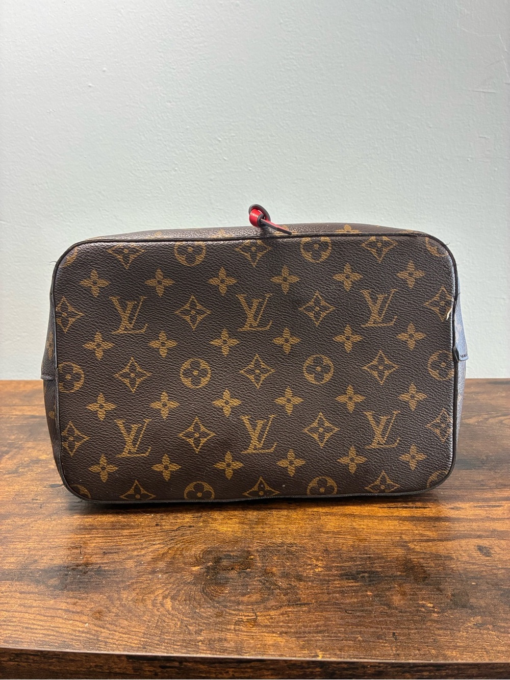 Louis Vuitton Monogram Drawstring Shoulder Bag with Red Trim - Picture 3 of 11